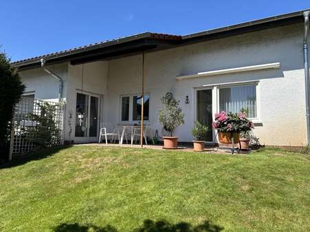 Außenansicht - Bungalow in 64572 Büttelborn mit 136m² kaufen