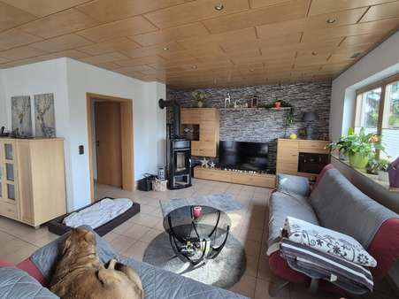 Wohnzimmer - Einfamilienhaus in 64584 Biebesheim mit 106m² kaufen