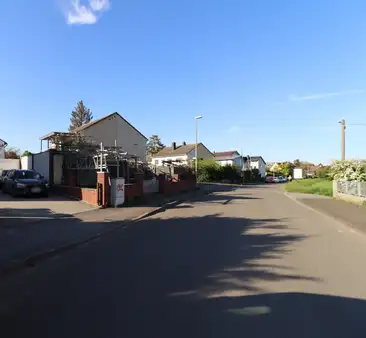 *** Zweifamilienhaus mit Garage ***
ZWANGSVERSTEIGERUNG - PROVISIONSFREI