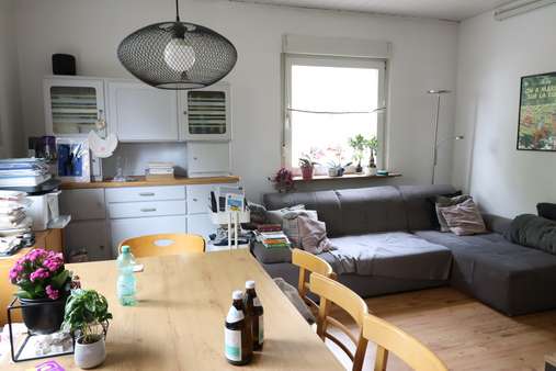 Wohn-Ess-Zimmer, Ergdeschoss - Doppelhaushälfte in 65428 Rüsselsheim mit 97m² kaufen
