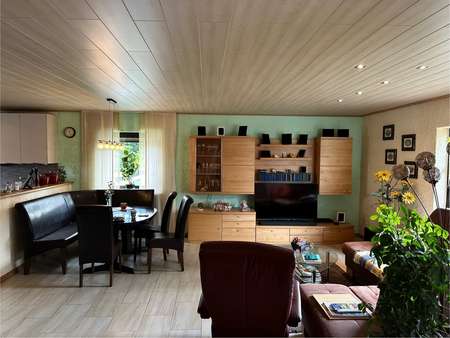 Wohnzimmer - Einfamilienhaus in 64521 Groß-Gerau mit 196m² kaufen
