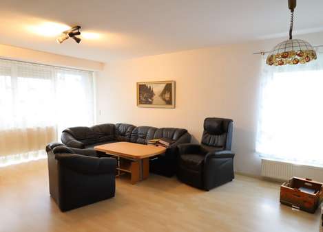 Wohnzimmer - Erdgeschosswohnung in 65428 Rüsselsheim mit 78m² kaufen