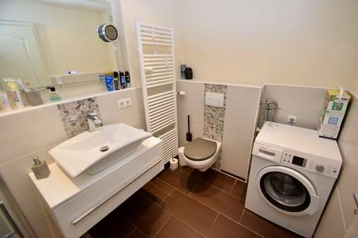 Badezimmer - Etagenwohnung in 64832 Babenhausen mit 117m² kaufen
