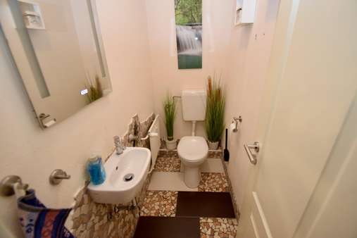 Gäste-WC Gäste-WC - Etagenwohnung in 64832 Babenhausen mit 117m² kaufen