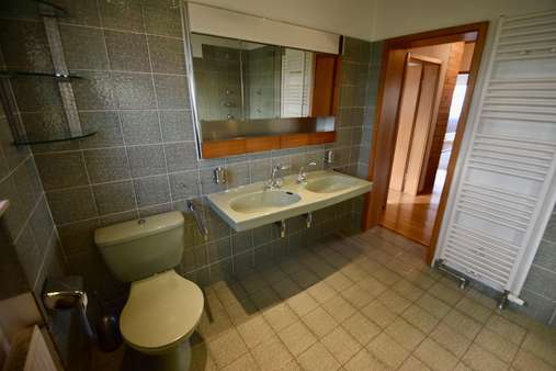Badezimmer Bild 1 Badezimmer Bild 1 - Einfamilienhaus in 64380 Roßdorf mit 114m² kaufen