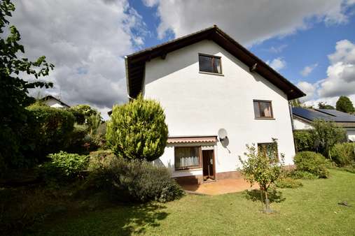 Gartenansicht - Einfamilienhaus in 64354 Reinheim mit 135m² kaufen