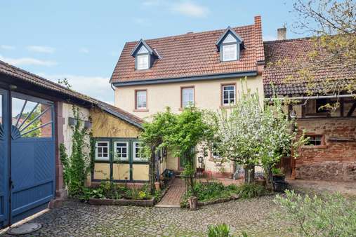 Hofansicht - Einfamilienhaus in 64853 Otzberg mit 129m² kaufen