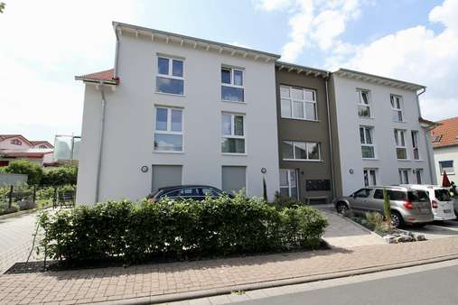 Straßenansicht - Penthouse-Wohnung in 64823 Groß-Umstadt mit 133m² kaufen