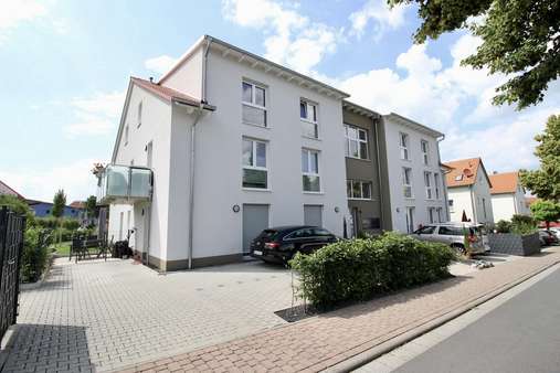 Straßenansicht - Penthouse-Wohnung in 64823 Groß-Umstadt mit 133m² kaufen