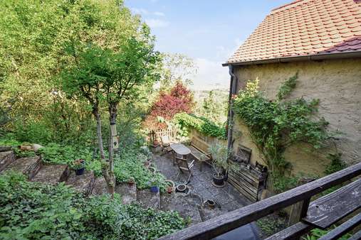 Terrasse und Garten (Wohnung 1) - Zweifamilienhaus in 64853 Otzberg mit 233m² kaufen