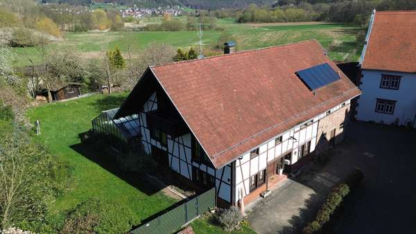 Vorderansicht - Einfamilienhaus in 64747 Breuberg mit 379m² kaufen