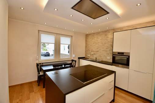EG - Wohnküche - Doppelhaushälfte in 64846 Groß-Zimmern mit 147m² kaufen