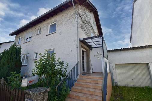Eingang Eingang - Einfamilienhaus in 64832 Babenhausen mit 156m² kaufen