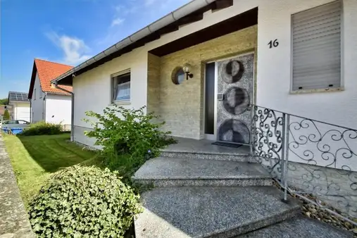 Bungalow mit großem Grundstück in Schlierbach 