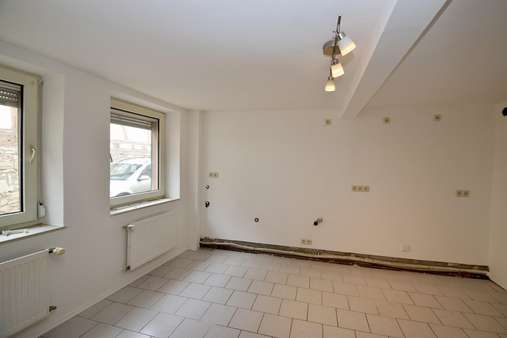 EG - Küche - Zweifamilienhaus in 63762 Großostheim mit 251m² kaufen