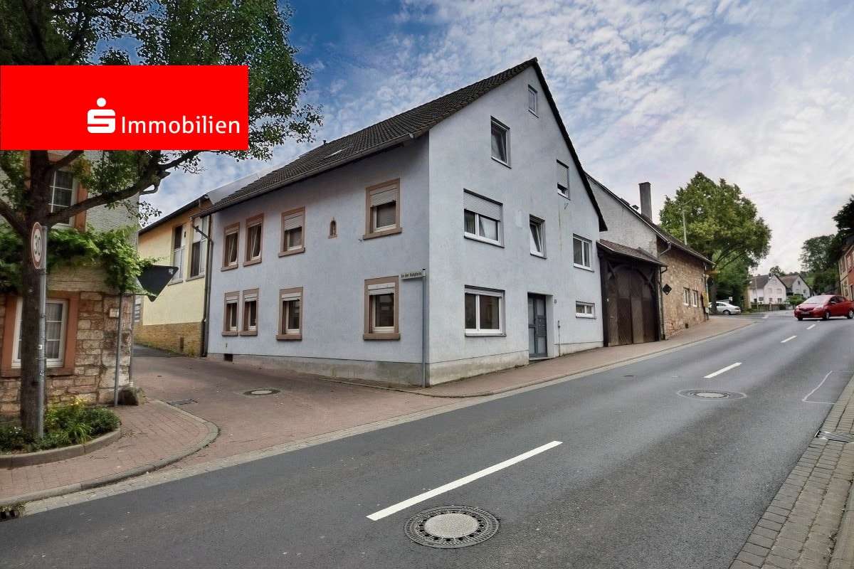 Straßenansicht - Zweifamilienhaus in 63762 Großostheim mit 251m² kaufen
