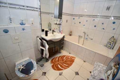 EG - Badezimmer EG - Badezimmer - Doppelhaushälfte in 64354 Reinheim mit 159m² kaufen