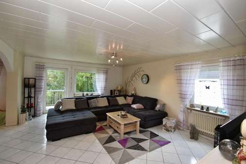 EG - Wohnzimmer EG - Wohnzimmer - Doppelhaushälfte in 64354 Reinheim mit 159m² kaufen