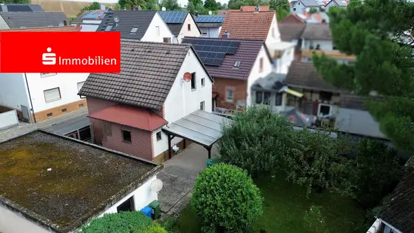 Einfamilienhaus mit Nebengebäude in Spachbrücken