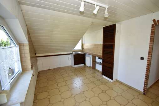 Wohnküche Bild 2 - Dachgeschosswohnung in 64380 Roßdorf mit 72m² kaufen
