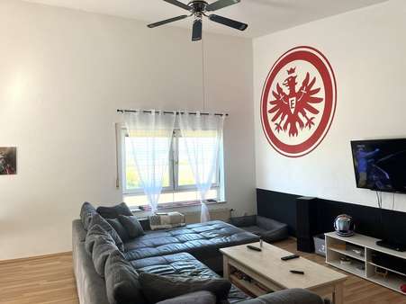 Wohnzimmer - Etagenwohnung in 65582 Diez mit 89m² kaufen