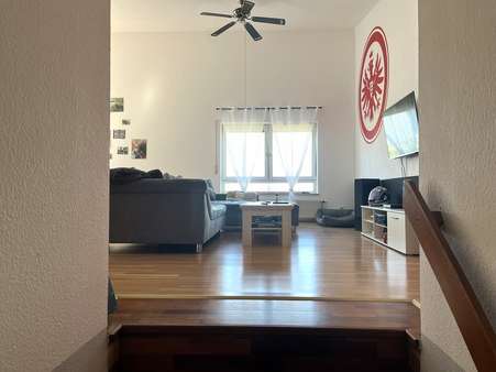 Zugang Wohnzimmer - Etagenwohnung in 65582 Diez mit 89m² kaufen