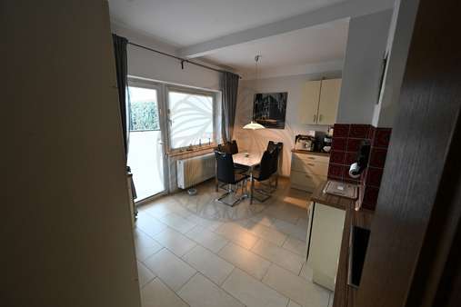 Küche, Erdgeschoss - Einfamilienhaus in 65366 Geisenheim mit 123m² kaufen