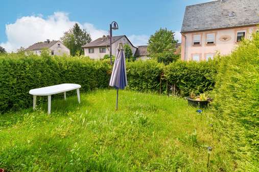 Vorgarten - Einfamilienhaus in 56479 Seck mit 230m² kaufen