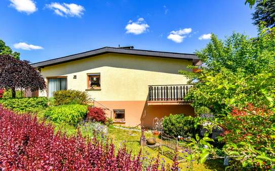 Rückansicht - Einfamilienhaus in 65553 Limburg mit 135m² kaufen