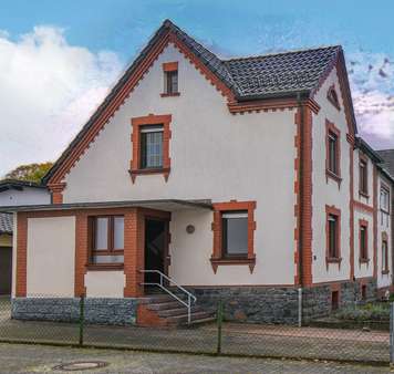 Straßenansicht Straßenansicht - Doppelhaushälfte in 65620 Waldbrunn mit 104m² kaufen