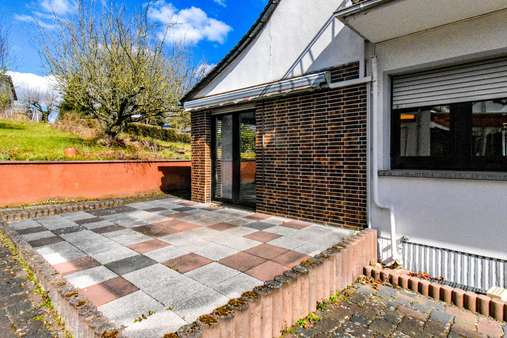Terrasse - Einfamilienhaus in 65551 Limburg mit 112m² kaufen