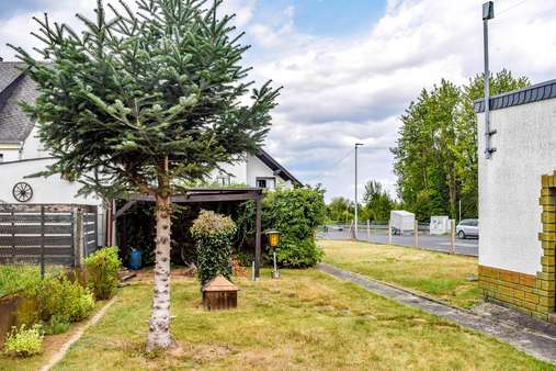 Garten - Zweifamilienhaus in 65604 Elz mit 160m² kaufen