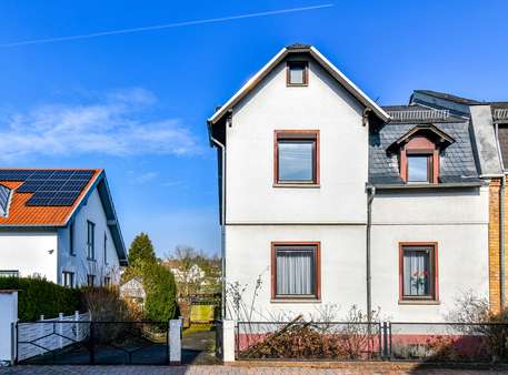 Straßenansicht Straßenansicht - Einfamilienhaus in 65604 Elz mit 115m² kaufen