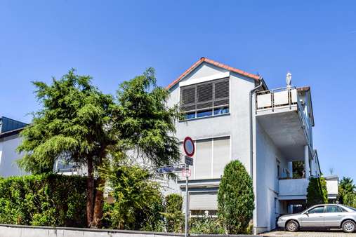 seitliche Ansicht - Mehrfamilienhaus in 65549 Limburg mit 413m² kaufen