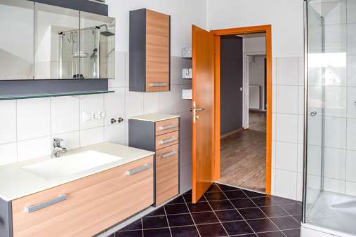 Badezimmer OG - Einfamilienhaus in 65589 Hadamar mit 140m² kaufen