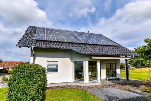 Rückansicht Rückansicht - Einfamilienhaus in 56459 Bellingen mit 140m² kaufen