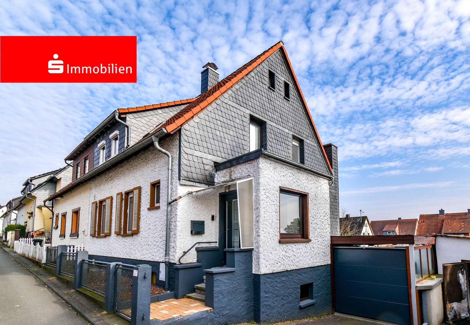 Straßenansicht - Doppelhaushälfte in 35796 Weinbach mit 122m² kaufen