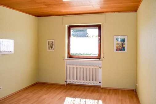 Zimmer EG - Einfamilienhaus in 65510 Hünstetten mit 166m² kaufen