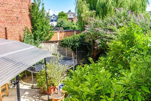 Blick vom Balkon im EG Blick vom Balkon im EG - Doppelhaushälfte in 65582 Diez mit 140m² kaufen