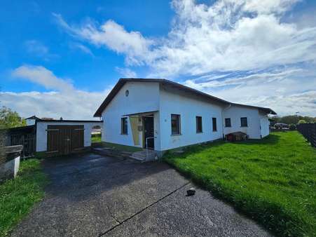 Außenansicht 1 - Einfamilienhaus in 35466 Rabenau mit 135m² kaufen