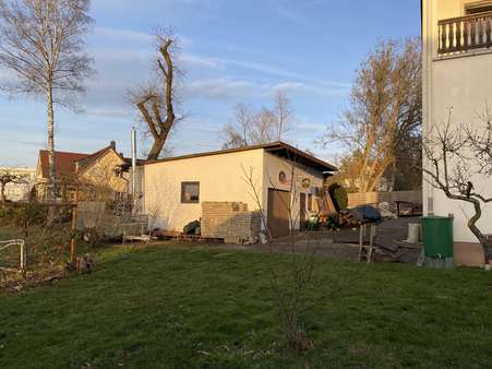 Garage - Zweifamilienhaus in 35041 Marburg mit 272m² kaufen