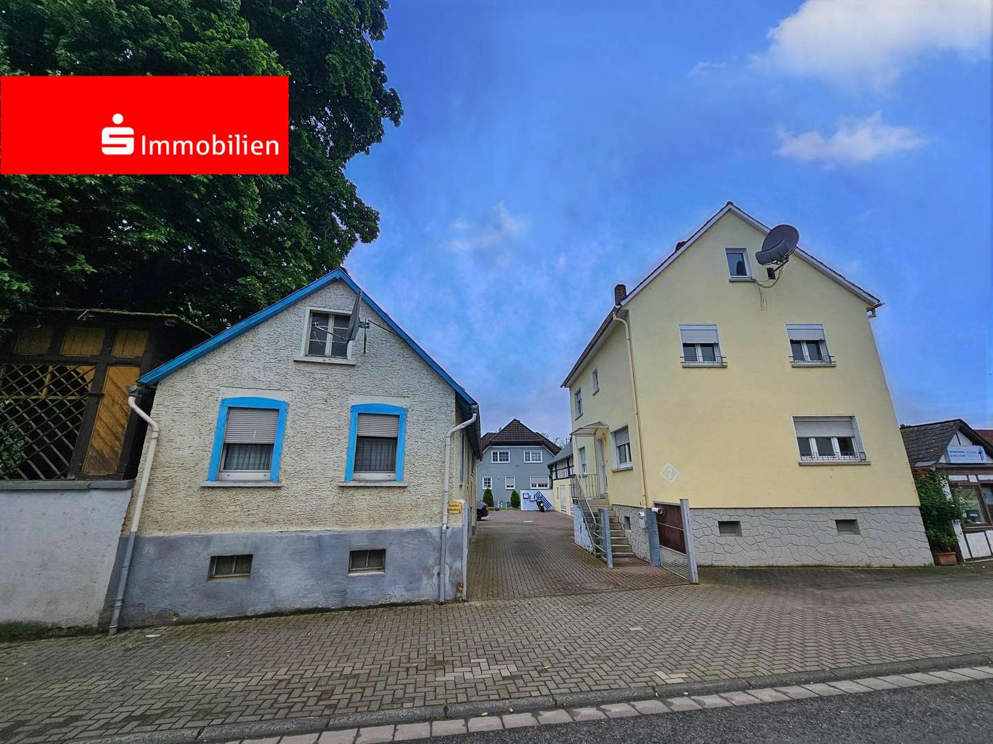 Straßenansicht - Zweifamilienhaus in 61206 Wöllstadt mit 358m² kaufen