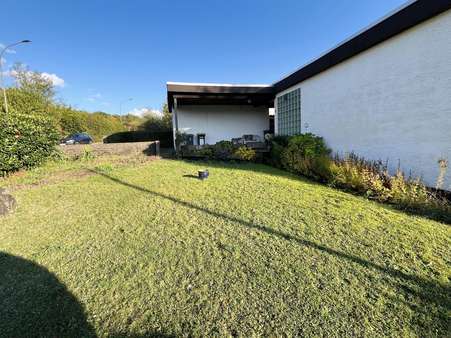 Gartenansicht - Einfamilienhaus in 35394 Gießen mit 102m² kaufen