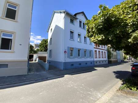 Ansicht Strassenseite Ansicht Strassenseite - Mehrfamilienhaus in 35392 Gießen mit 162m² kaufen