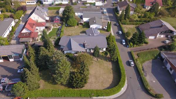 Luftaufnahme - Villa in 35463 Fernwald mit 300m² kaufen