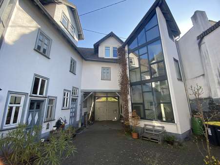 Außenansicht - Dachgeschosswohnung in 35415 Pohlheim mit 82m² kaufen
