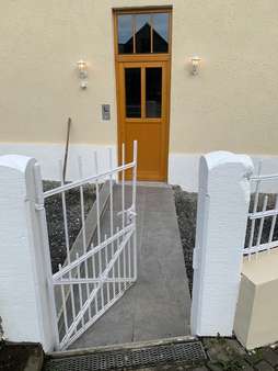 Eingang Eingang - Einfamilienhaus in 35466 Rabenau mit 188m² kaufen