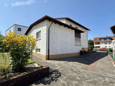 Außenansicht Außenansicht - Zweifamilienhaus in 35394 Gießen mit 174m² kaufen