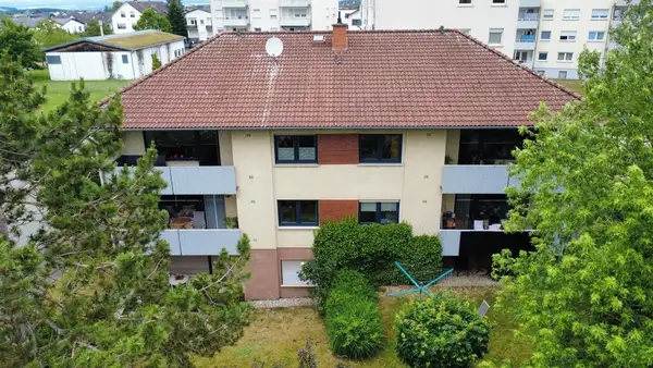 Charmante 2-Zimmer-Souterrainwohnung mit Garten und Stellplatz