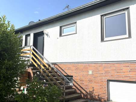 Haupteingang Haupteingang - Einfamilienhaus in 35447 Reiskirchen mit 202m² kaufen